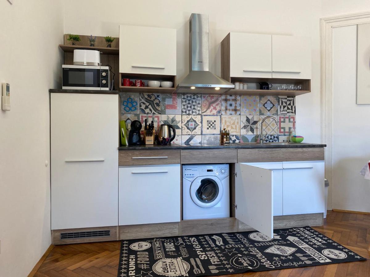 Apartment Villa Lora Пула Екстер'єр фото