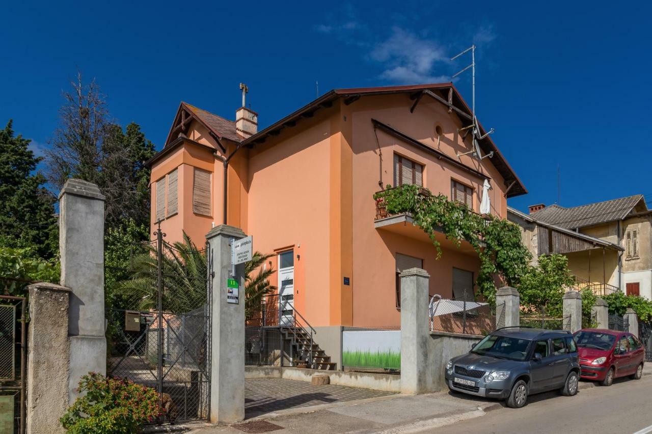 Apartment Villa Lora Пула Екстер'єр фото